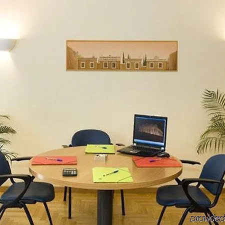 Plaka Hotel 