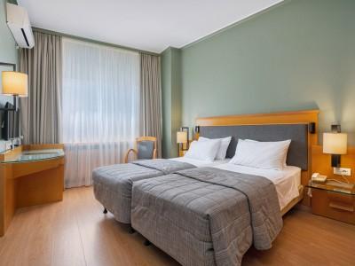 Plaka Hotel 3*