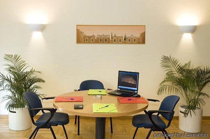 Plaka Hotel 3*