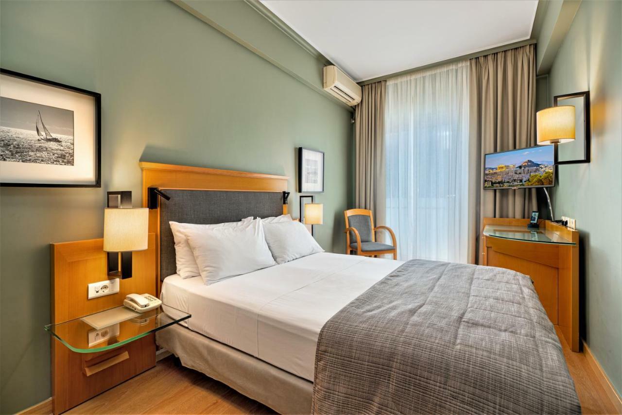 Plaka Hotel 3*