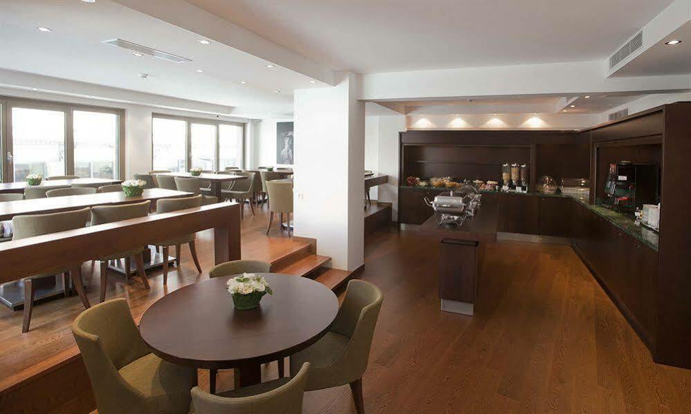 Hotel Plaka